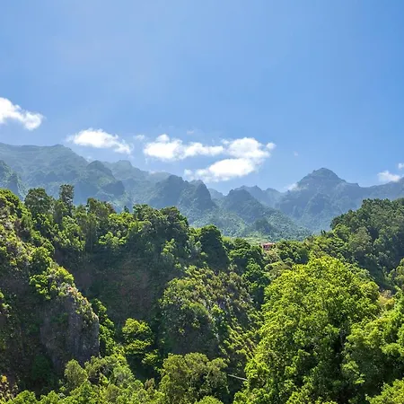 Do Largo By Homie * Сан-Висенти